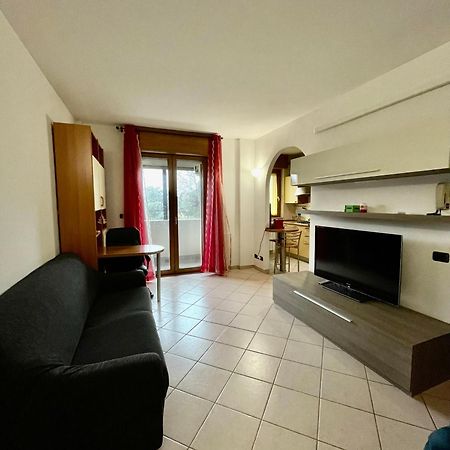 Pm 2 Via De Gasperi Guest House Rozzano Exterior photo