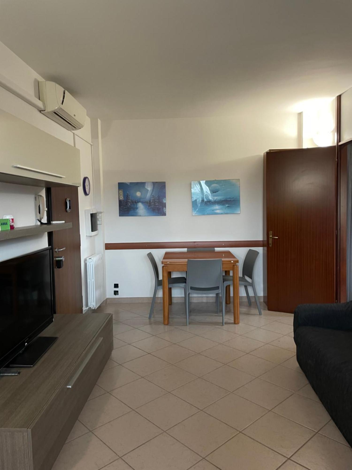 Pm 2 Via De Gasperi Guest House Rozzano Exterior photo